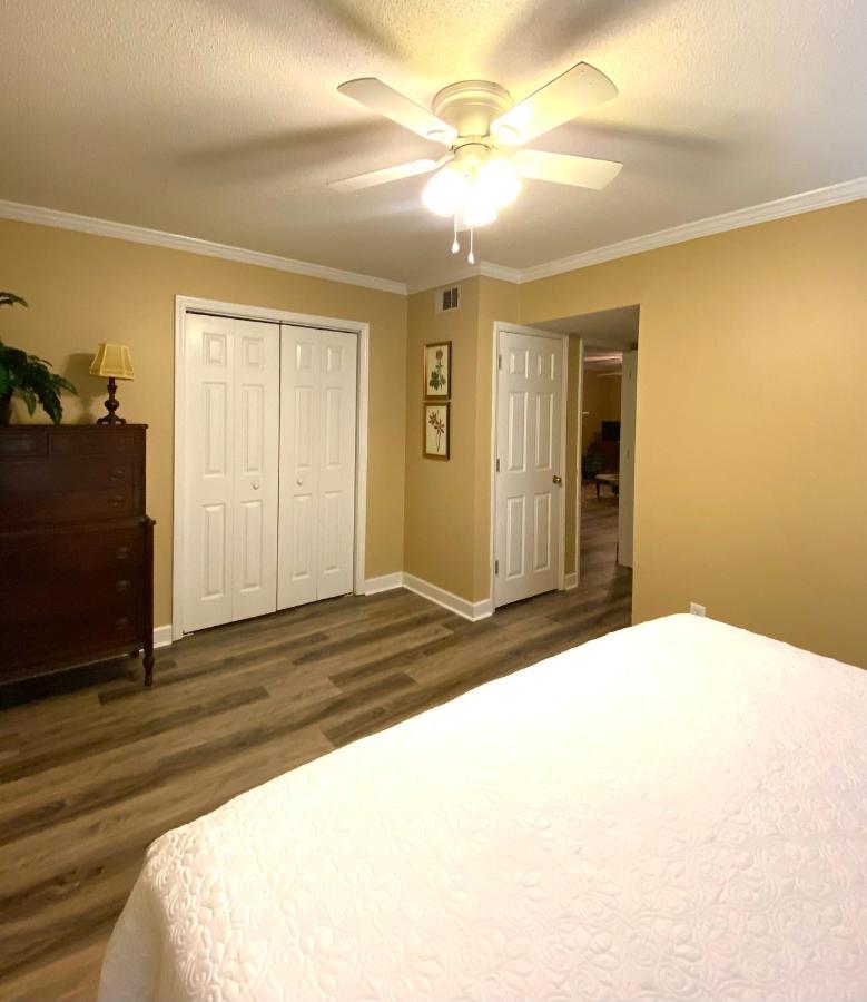 Trendy 2Bed 2 Bath Villa In The Village With King Bed ローリー エクステリア 写真